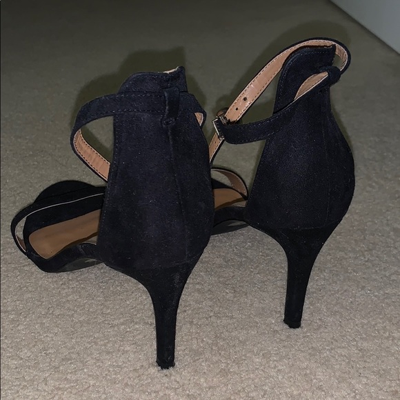 Strappy high heeled shoes - Picture 2 of 2